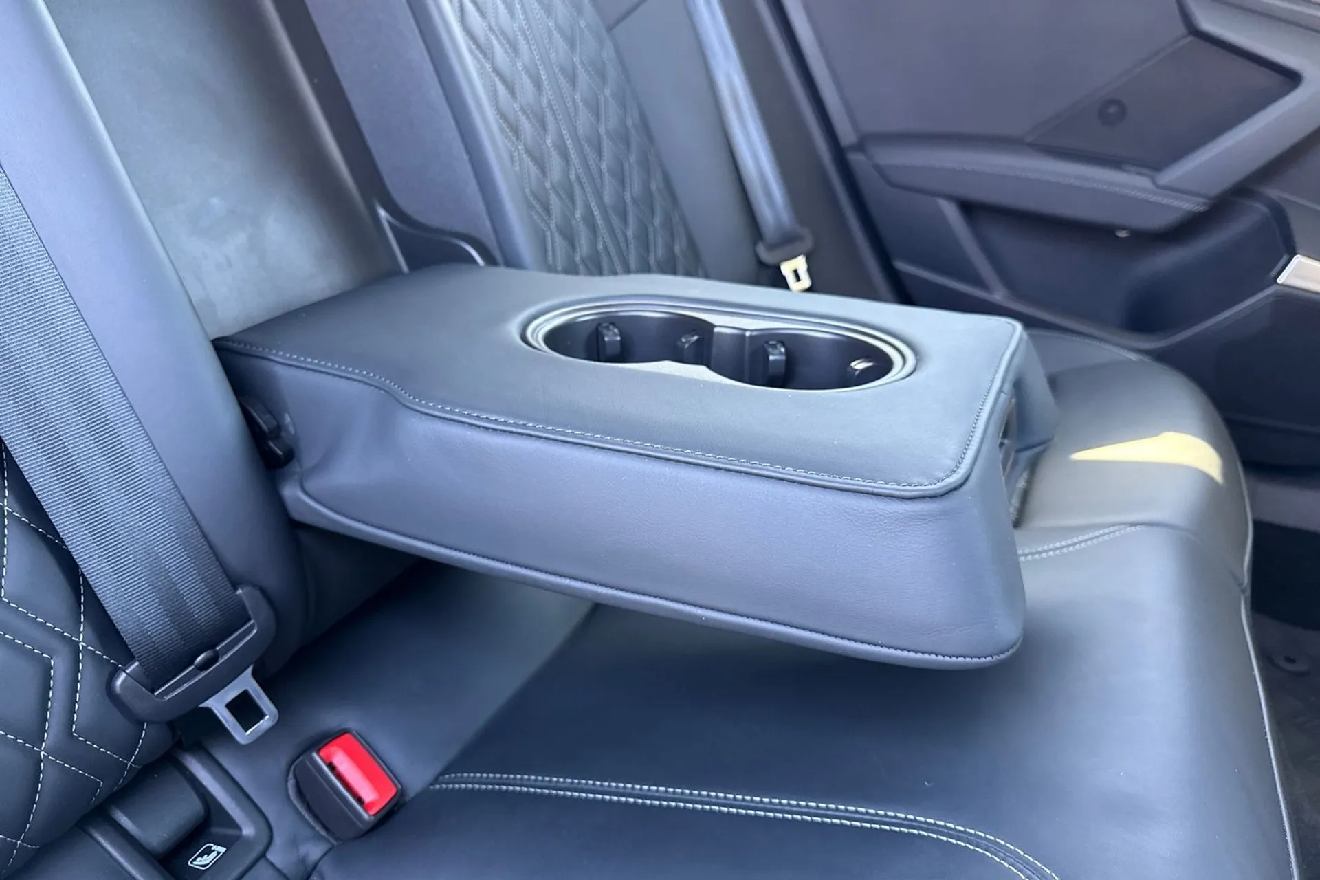 Audi A3 thumbnail image number 43