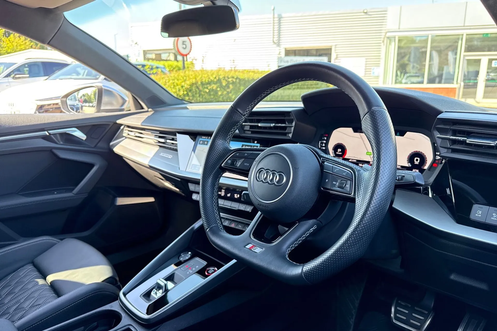 Audi A3 thumbnail image number 28