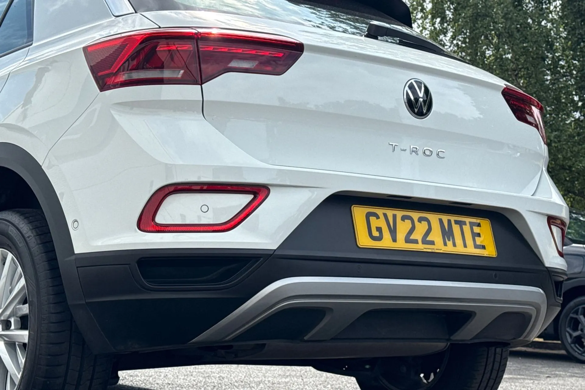 VOLKSWAGEN T-ROC thumbnail image number 31