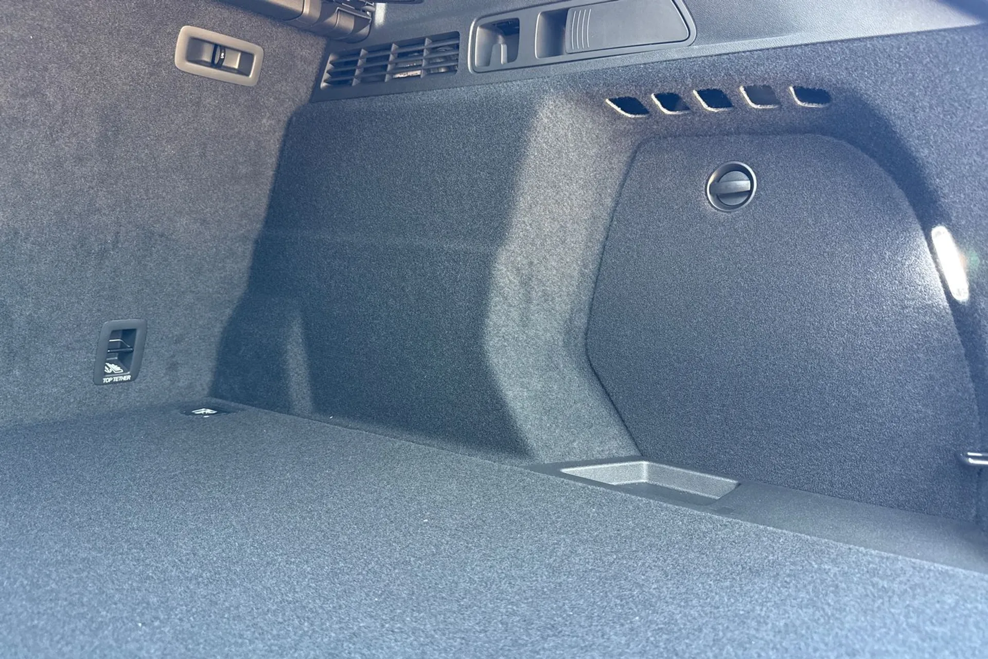 Audi Q5 thumbnail image number 20