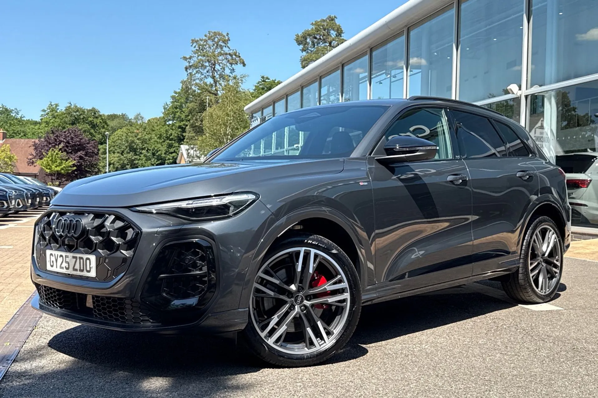 Audi Q5 thumbnail image number 10