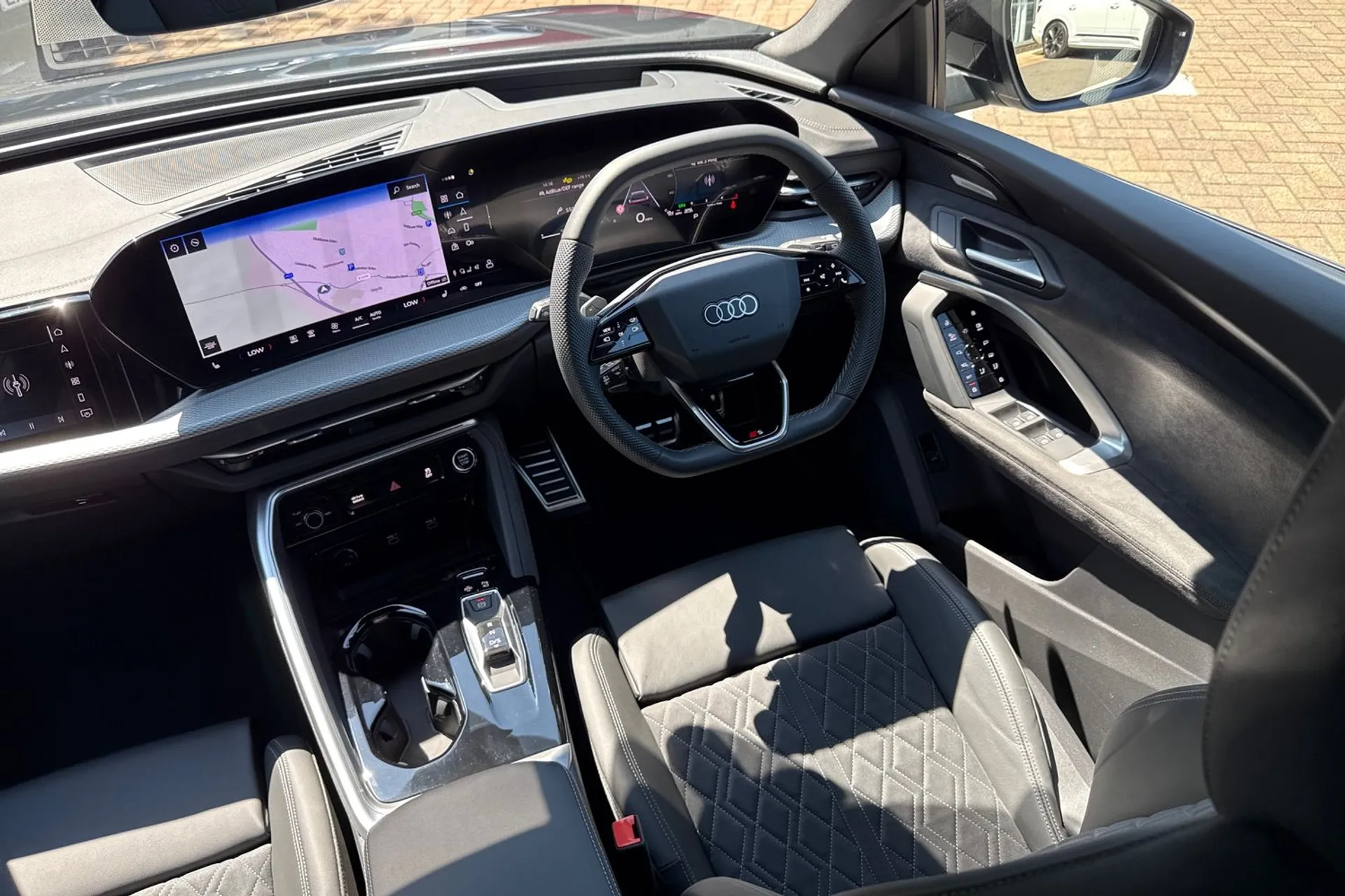 Audi Q5 thumbnail image number 33