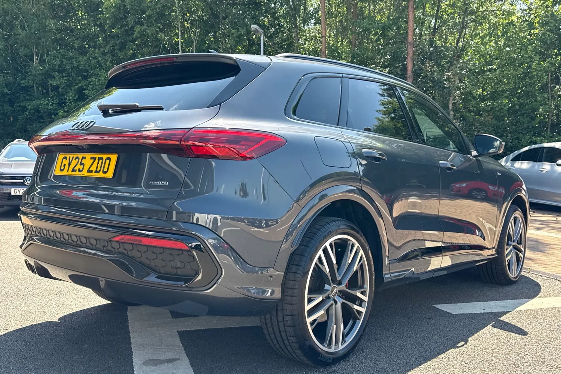 Audi Q5 thumbnail image number 6