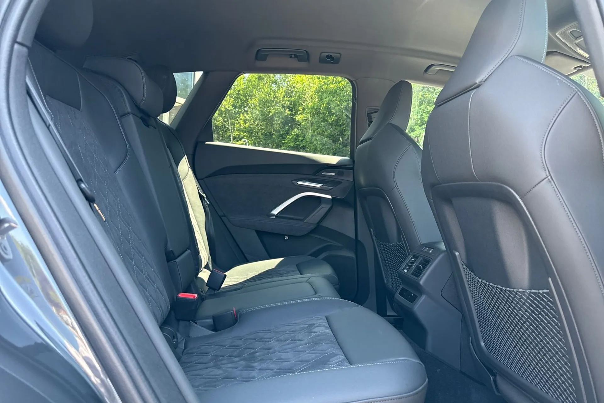 Audi Q5 thumbnail image number 21