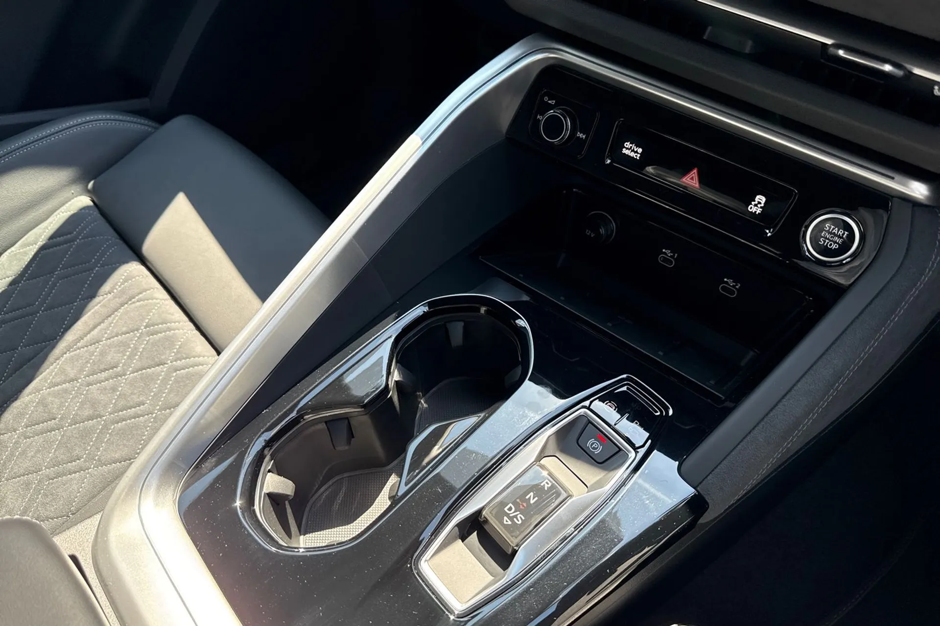 Audi Q5 thumbnail image number 40