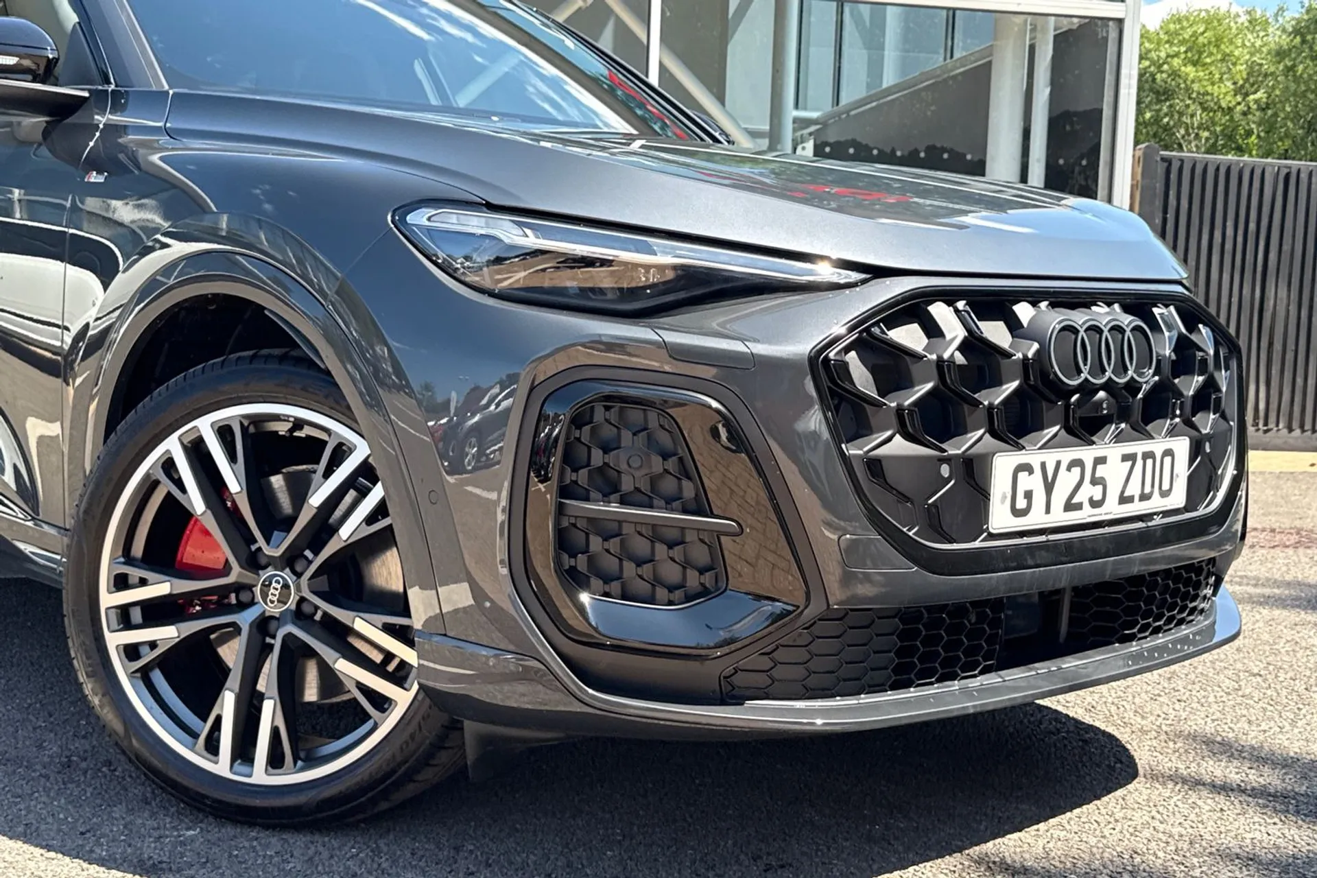 Audi Q5 thumbnail image number 5