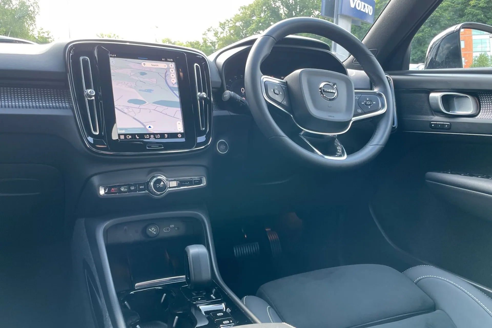 Volvo XC40 thumbnail image number 34