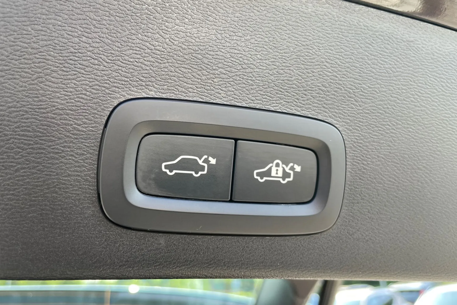 Volvo XC40 thumbnail image number 20