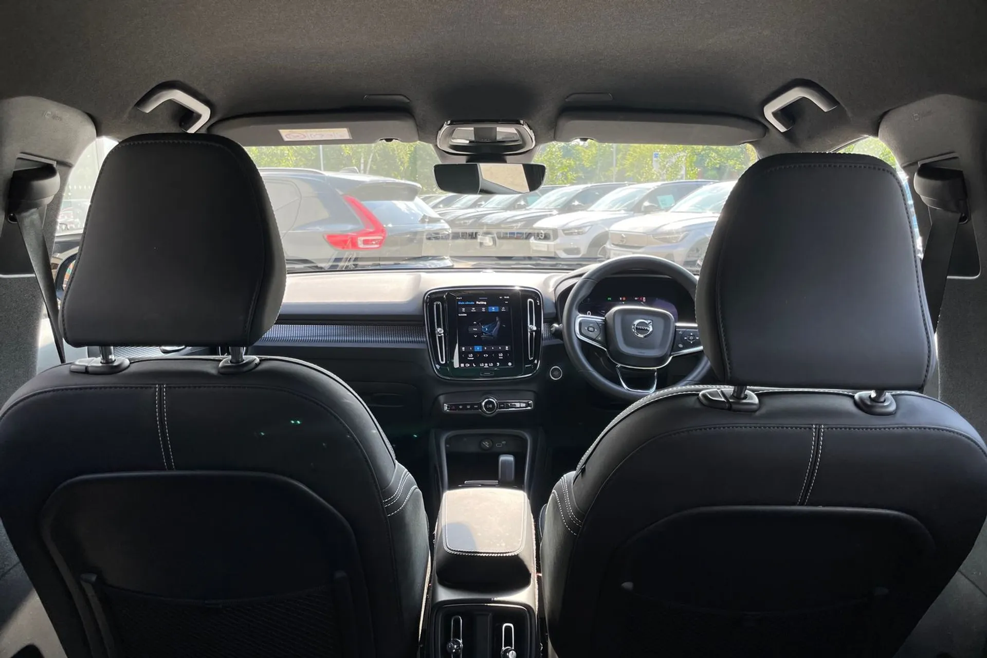 Volvo XC40 thumbnail image number 21