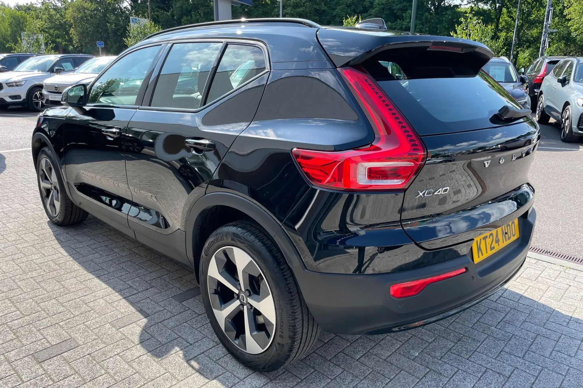 Volvo XC40 thumbnail image number 9