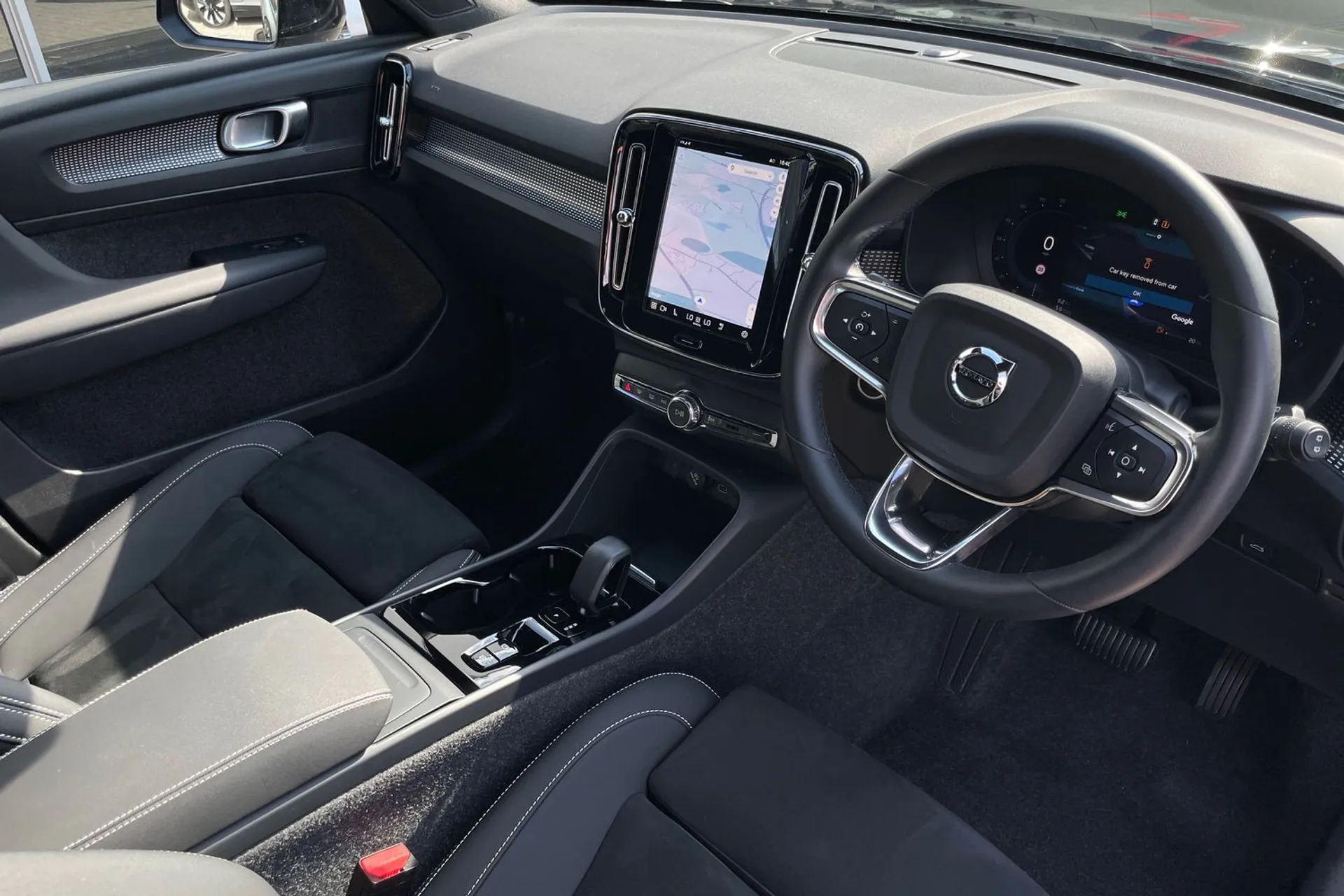 Volvo XC40 thumbnail image number 5