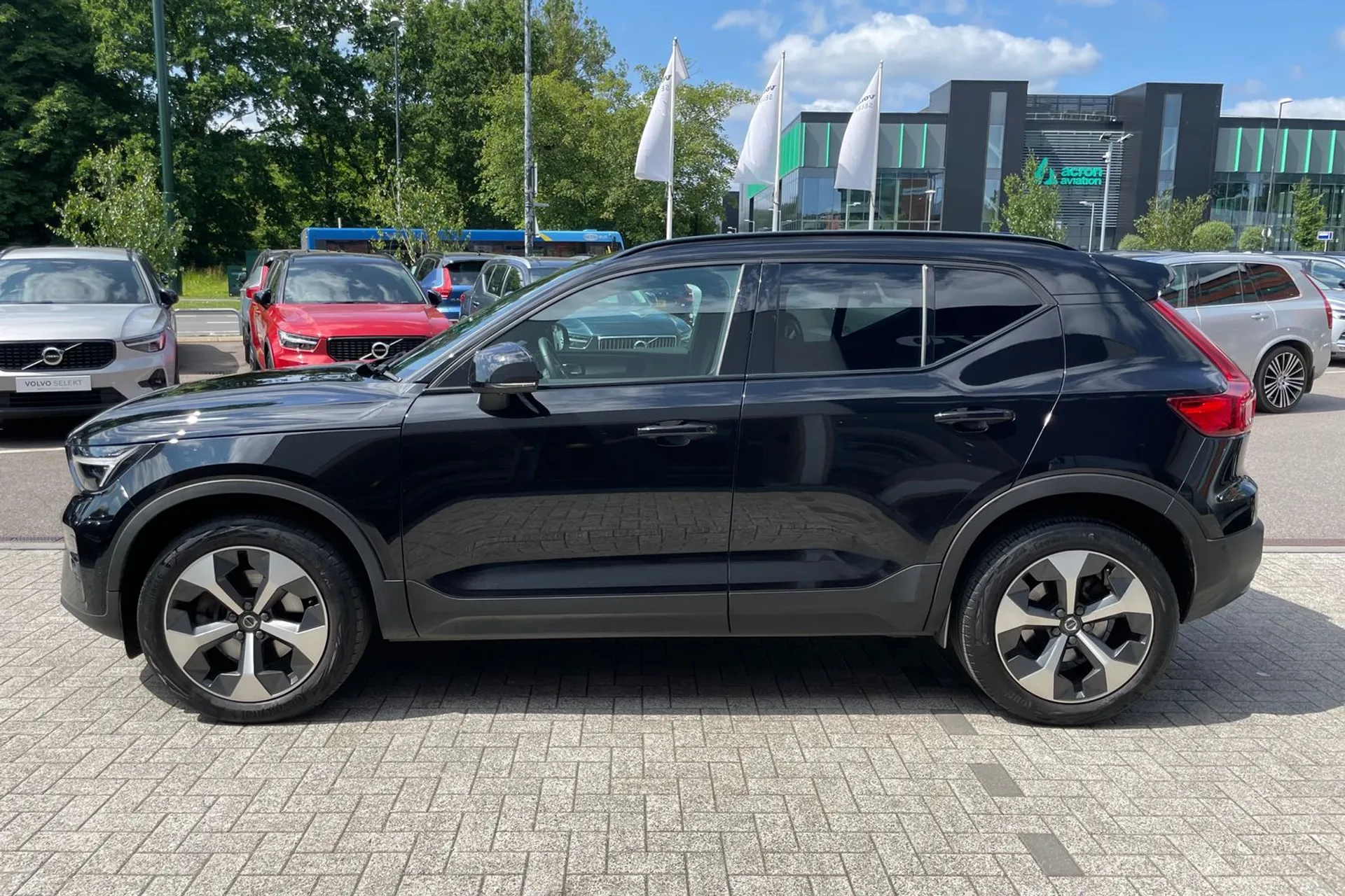 Volvo XC40 thumbnail image number 10