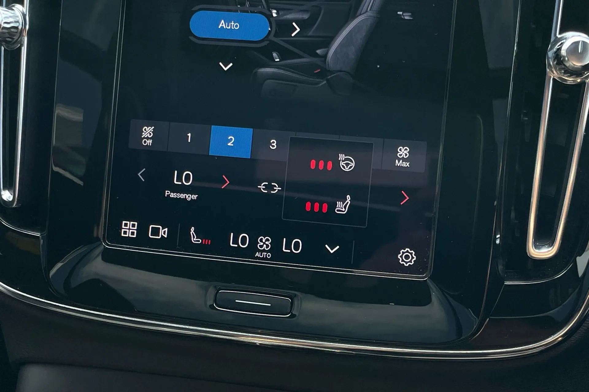 Volvo XC40 thumbnail image number 39