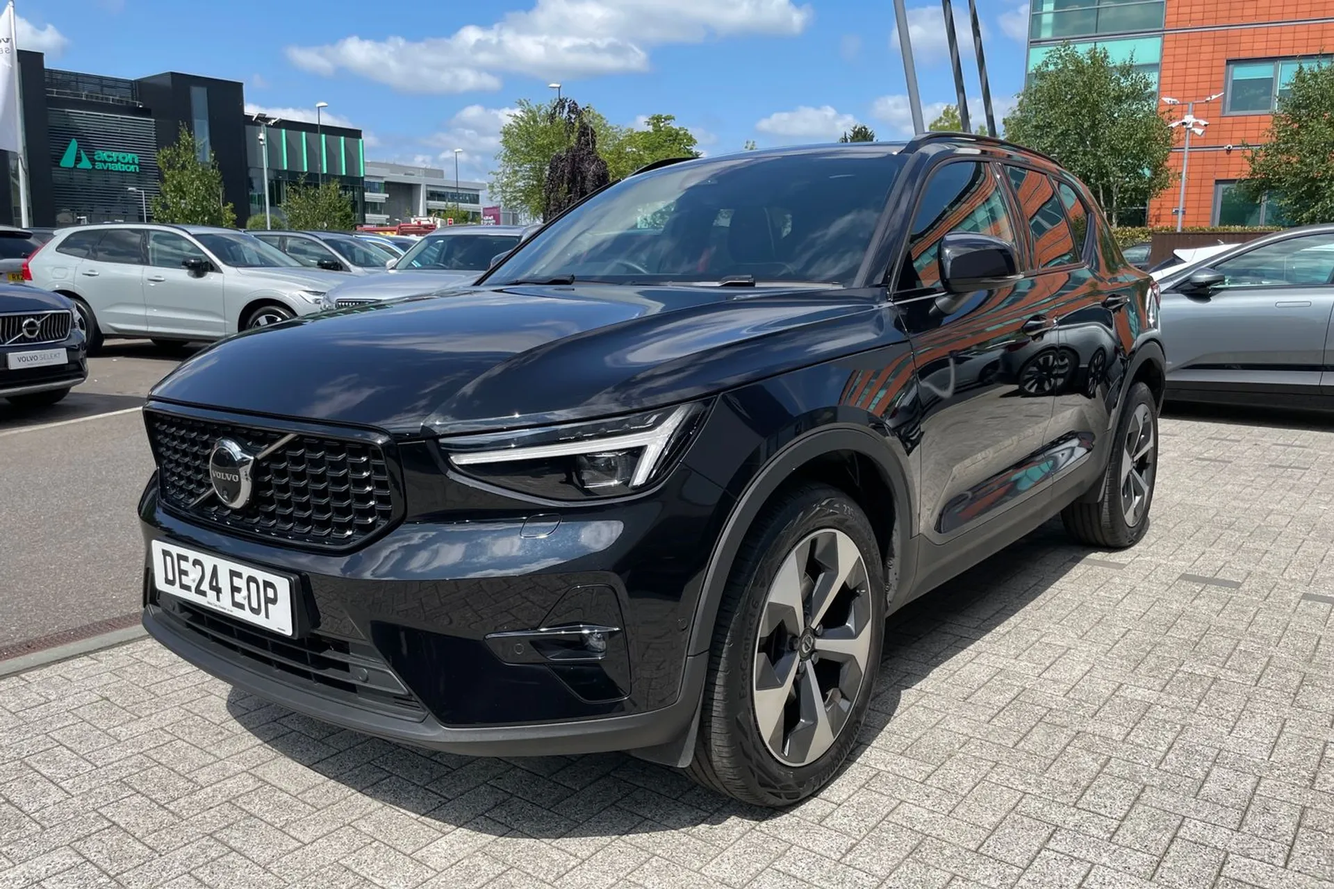 Volvo XC40 thumbnail image number 11