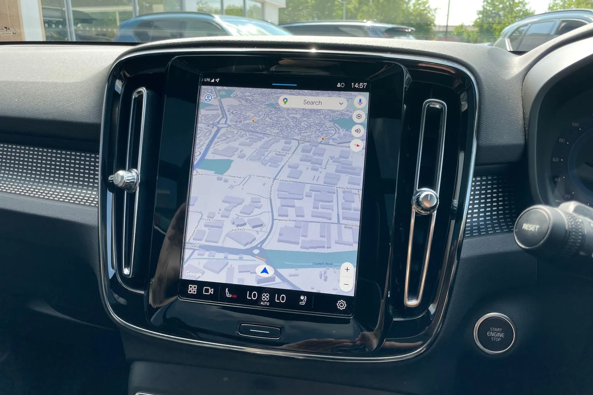 Volvo XC40 thumbnail image number 37