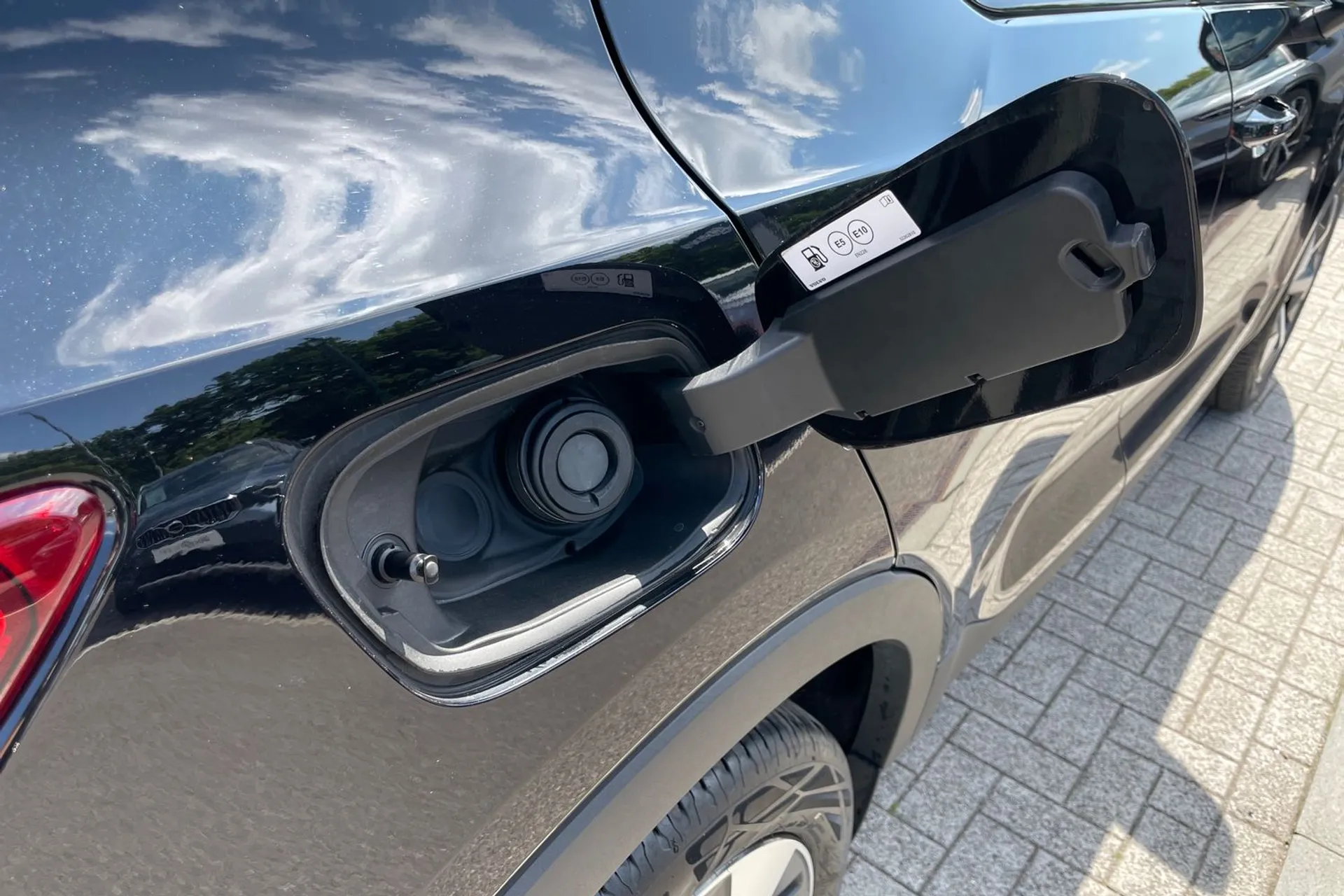 Volvo XC40 thumbnail image number 18
