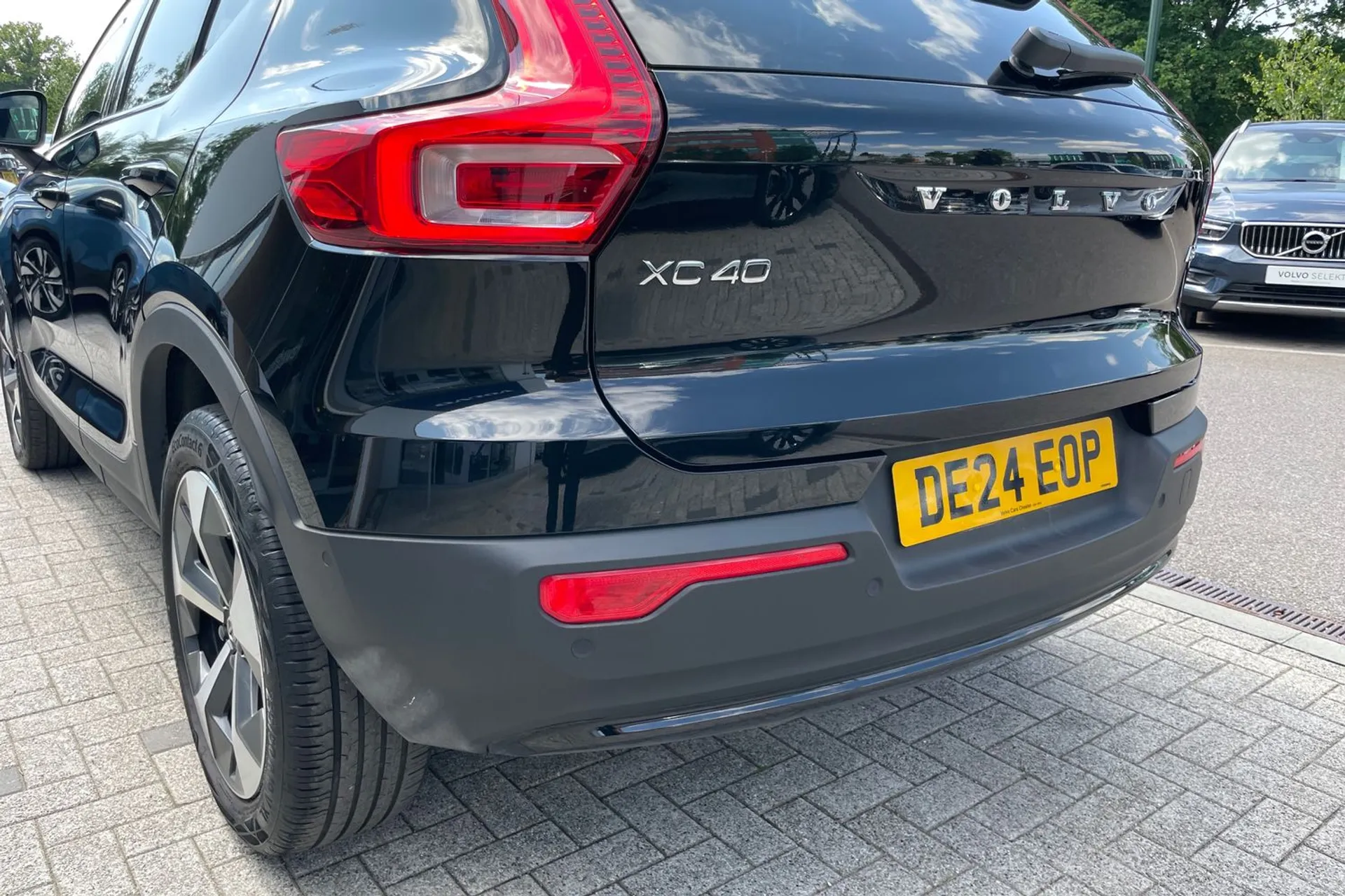 Volvo XC40 thumbnail image number 17