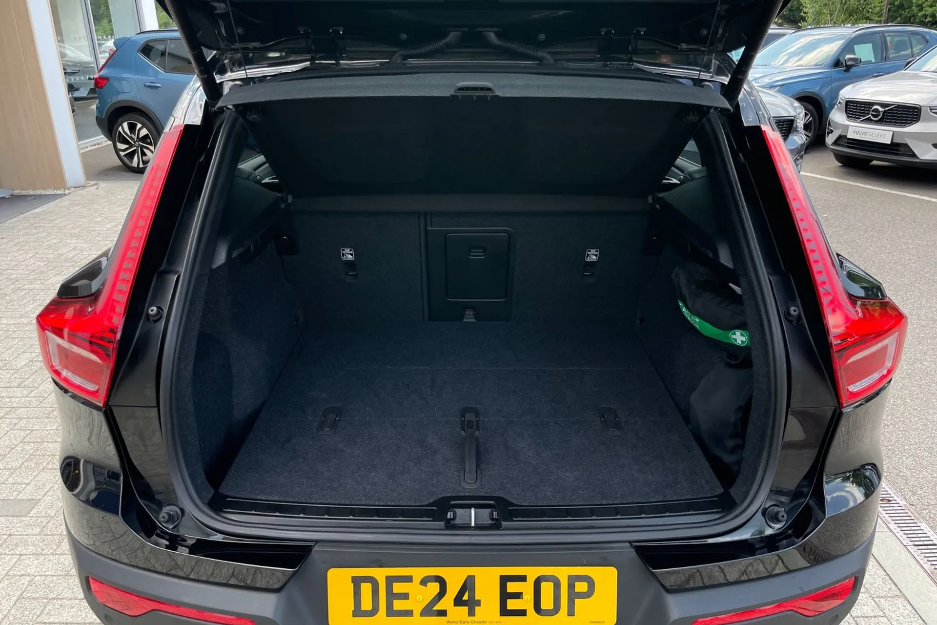 Volvo XC40 thumbnail image number 19
