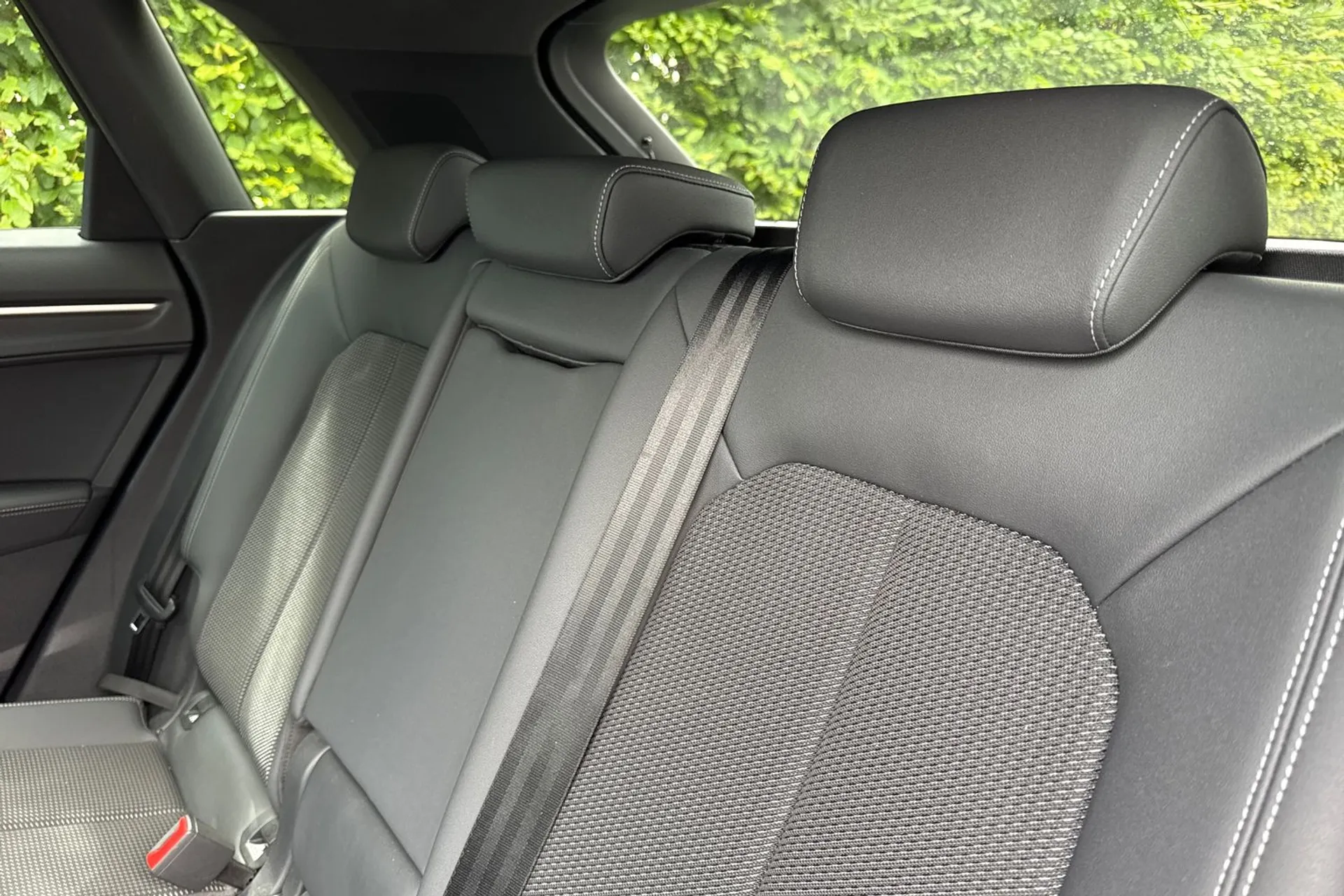 Audi Q3 thumbnail image number 33