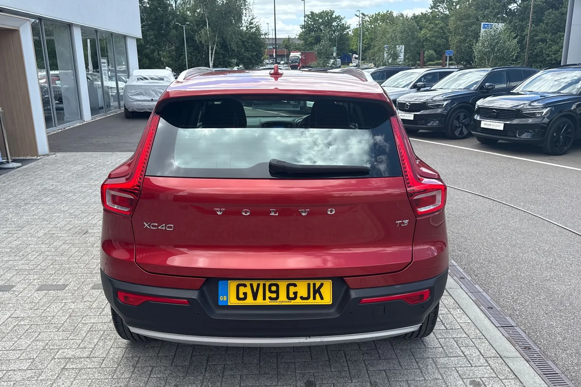 Volvo XC40 thumbnail image number 8