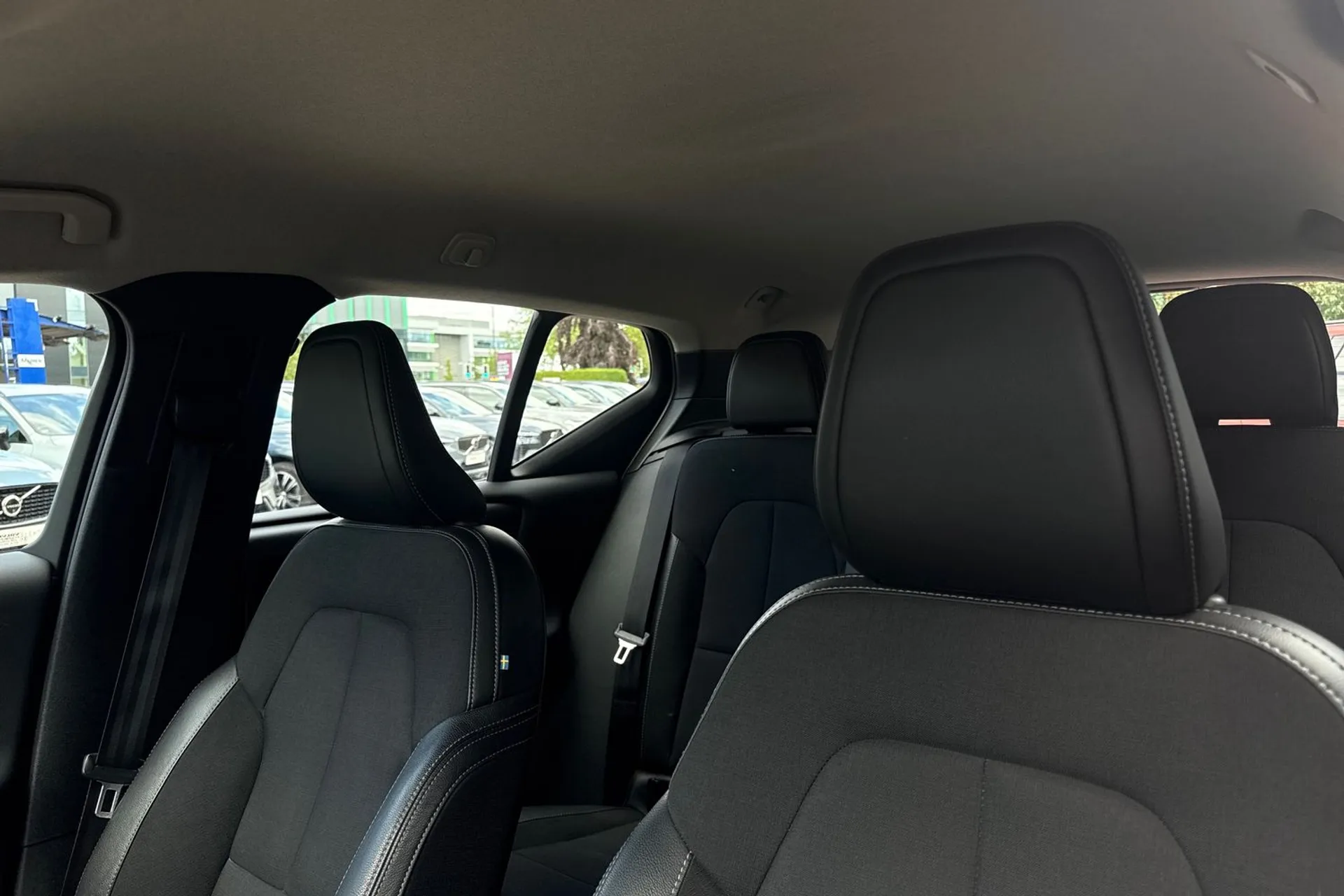 Volvo XC40 thumbnail image number 28