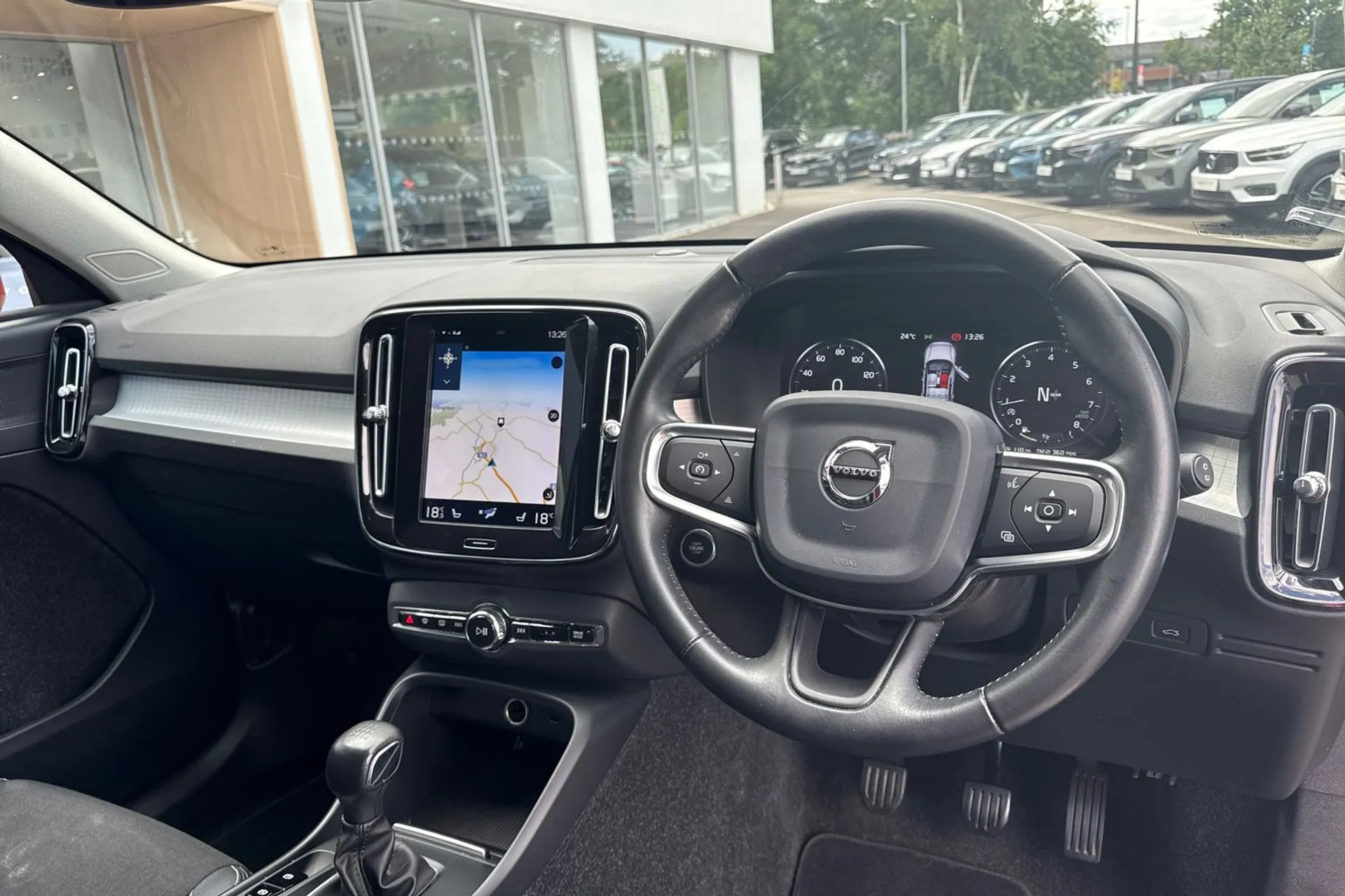 Volvo XC40 thumbnail image number 5