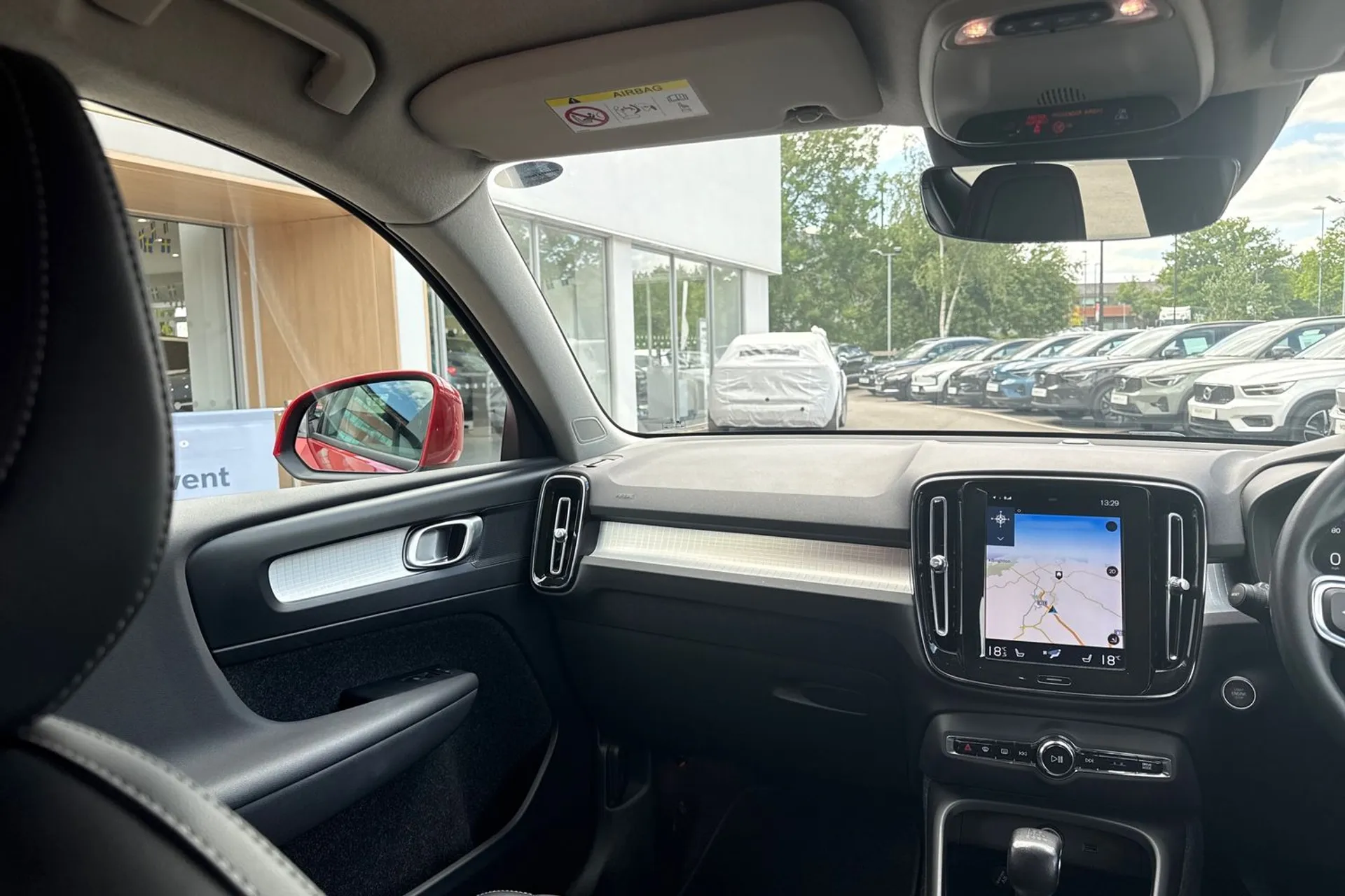Volvo XC40 thumbnail image number 31