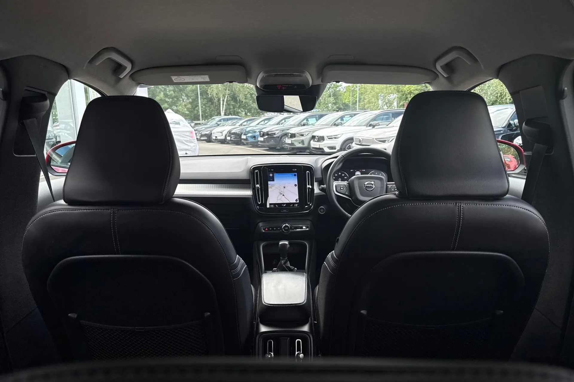 Volvo XC40 thumbnail image number 21