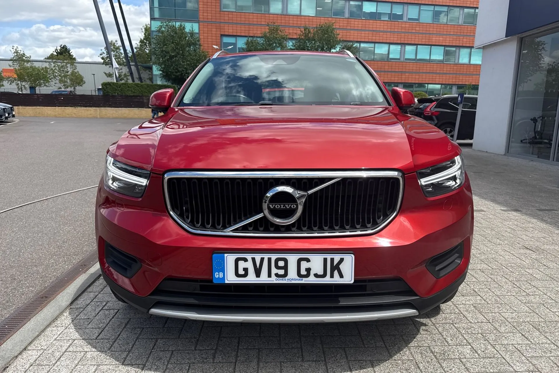 Volvo XC40 thumbnail image number 12