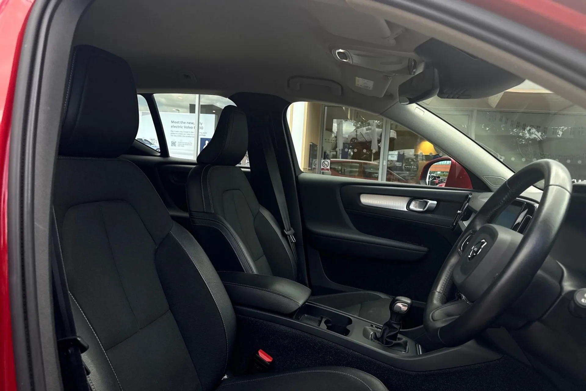 Volvo XC40 thumbnail image number 25