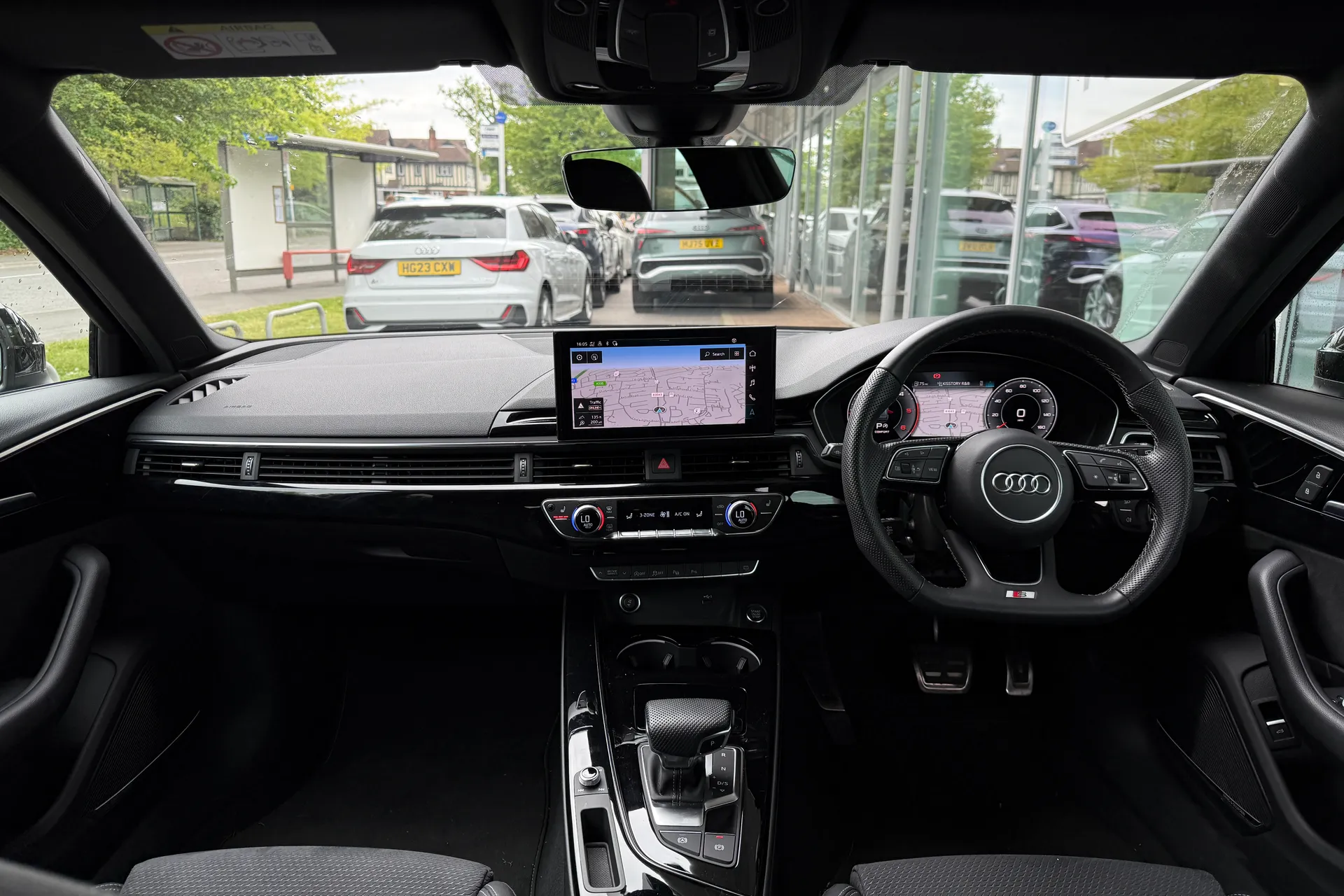 Audi A4 thumbnail image number 3