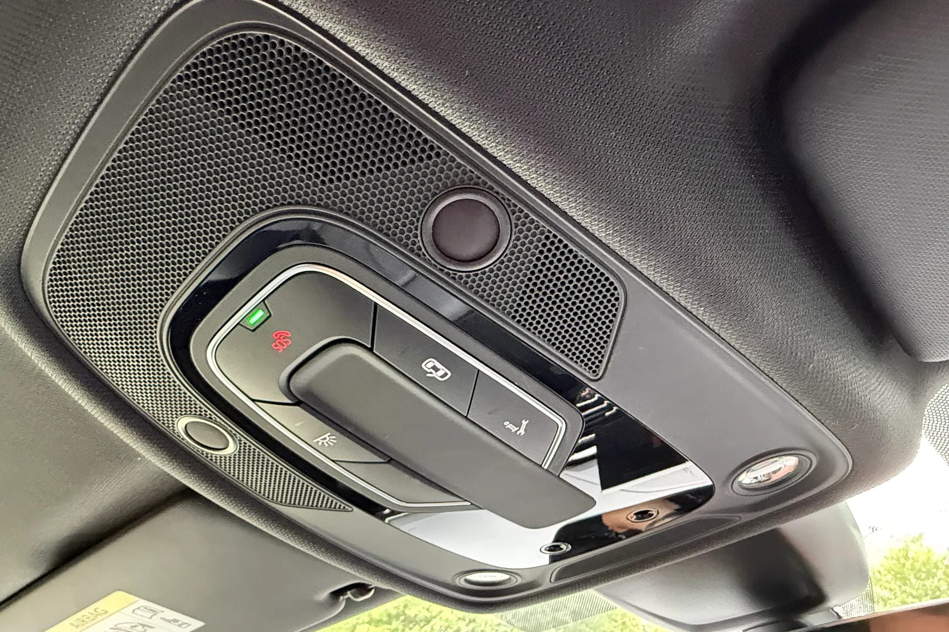 Audi A4 thumbnail image number 34