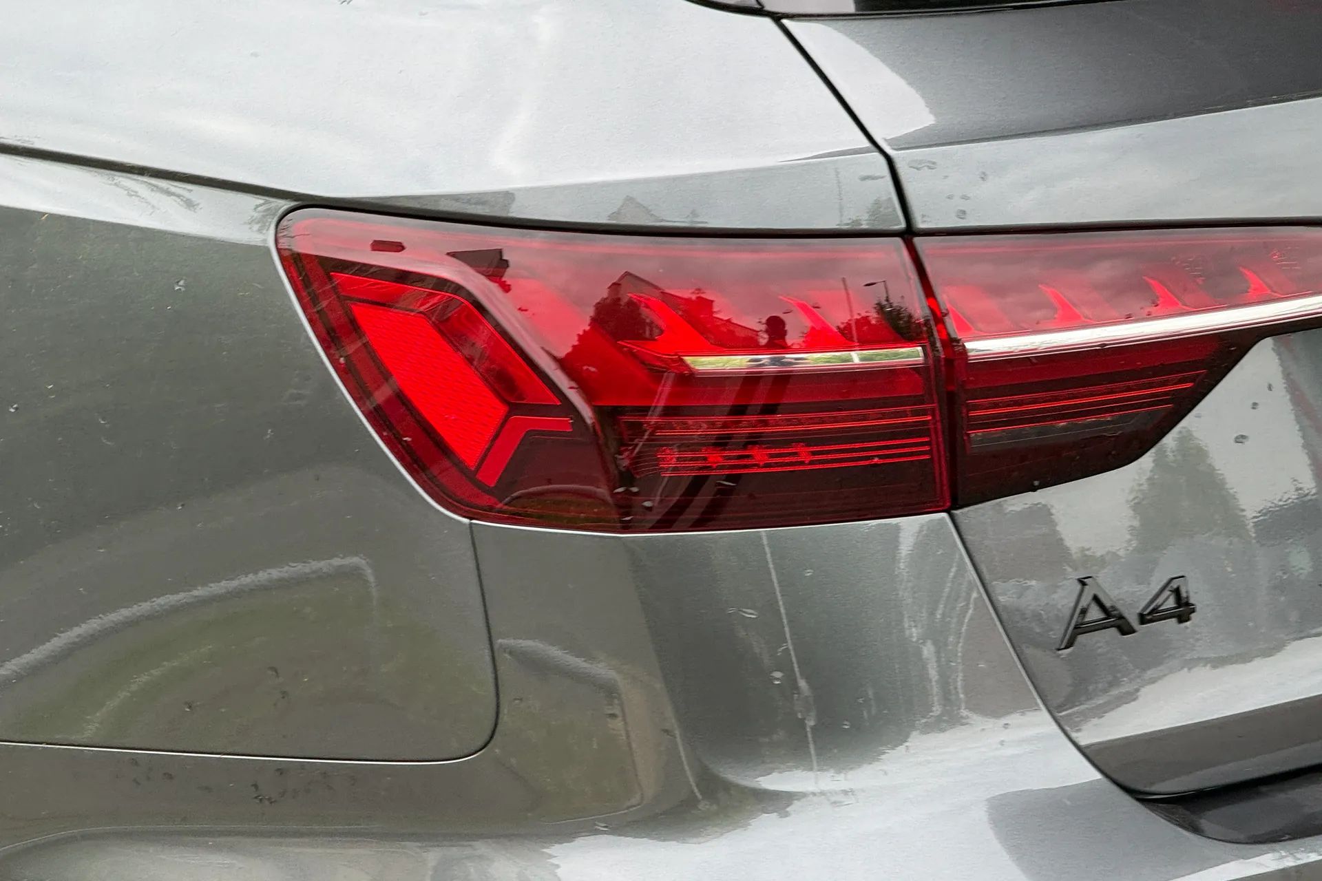 Audi A4 thumbnail image number 50