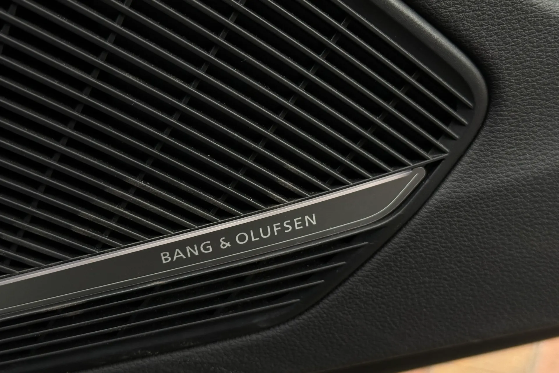 Audi A4 thumbnail image number 9
