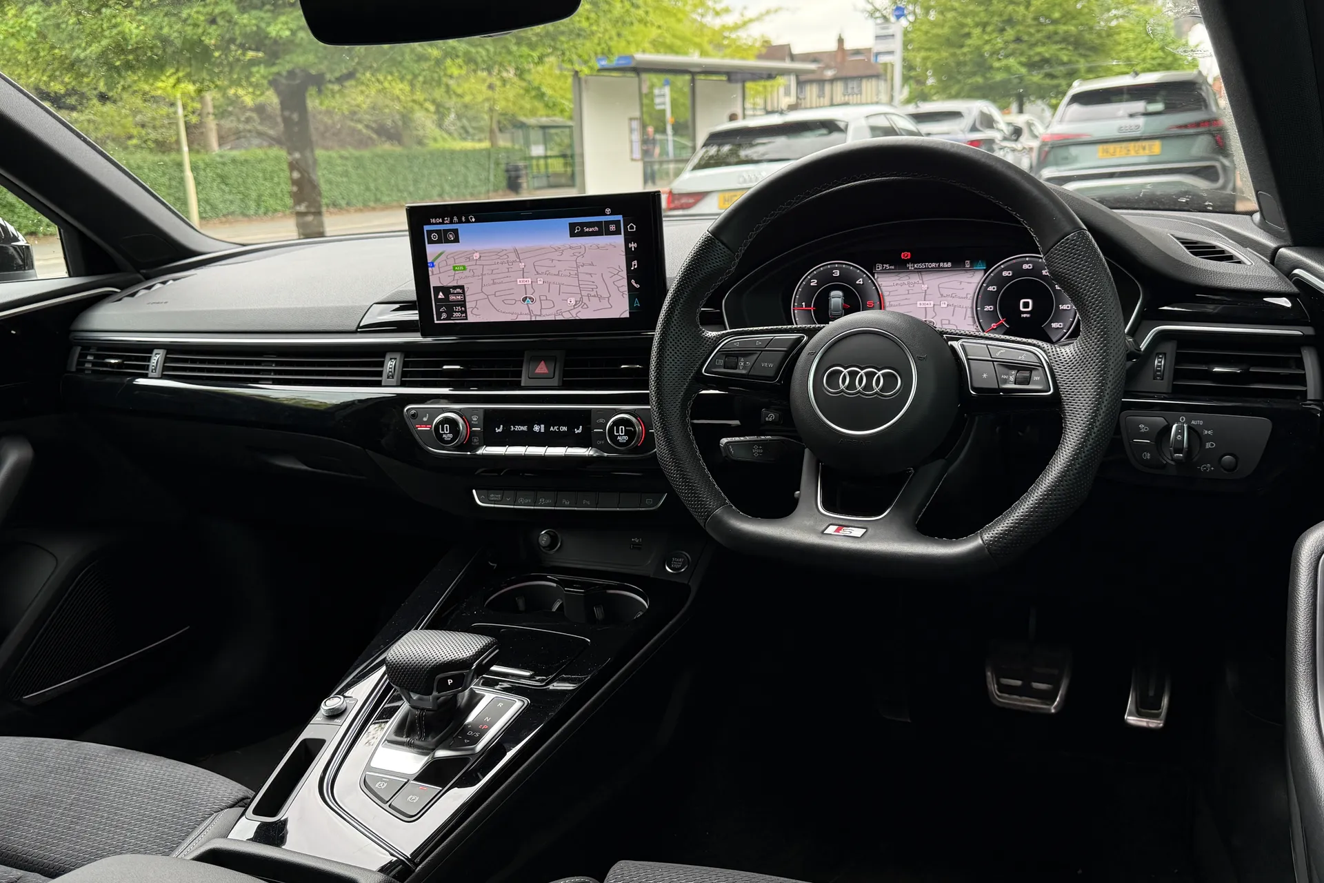Audi A4 thumbnail image number 41