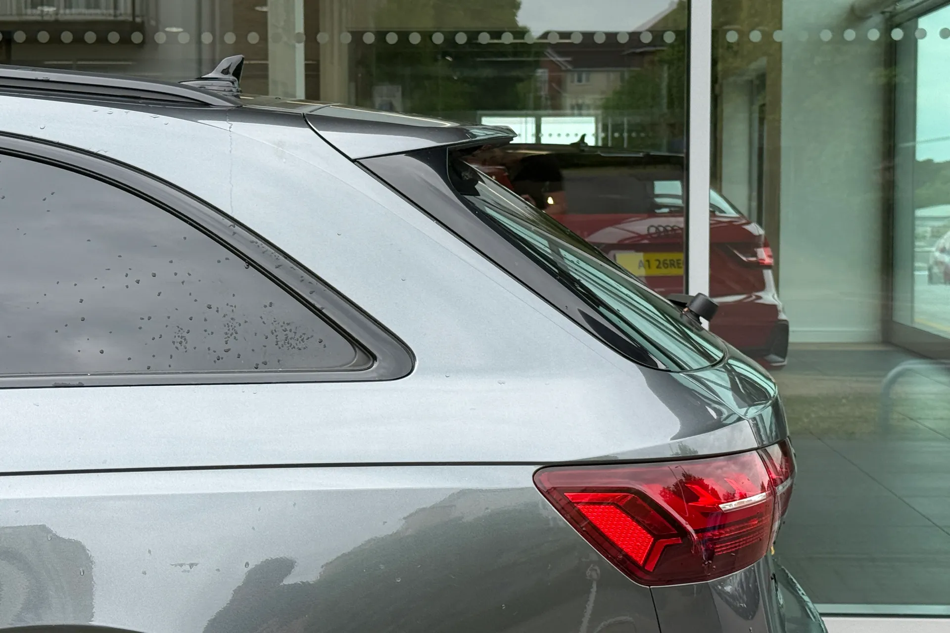 Audi A4 thumbnail image number 51