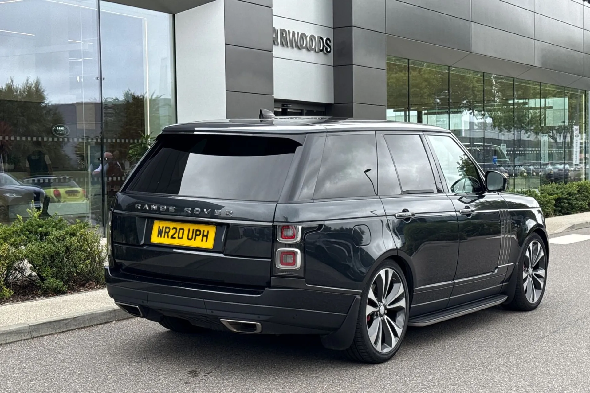 LAND ROVER RANGE ROVER thumbnail image number 11