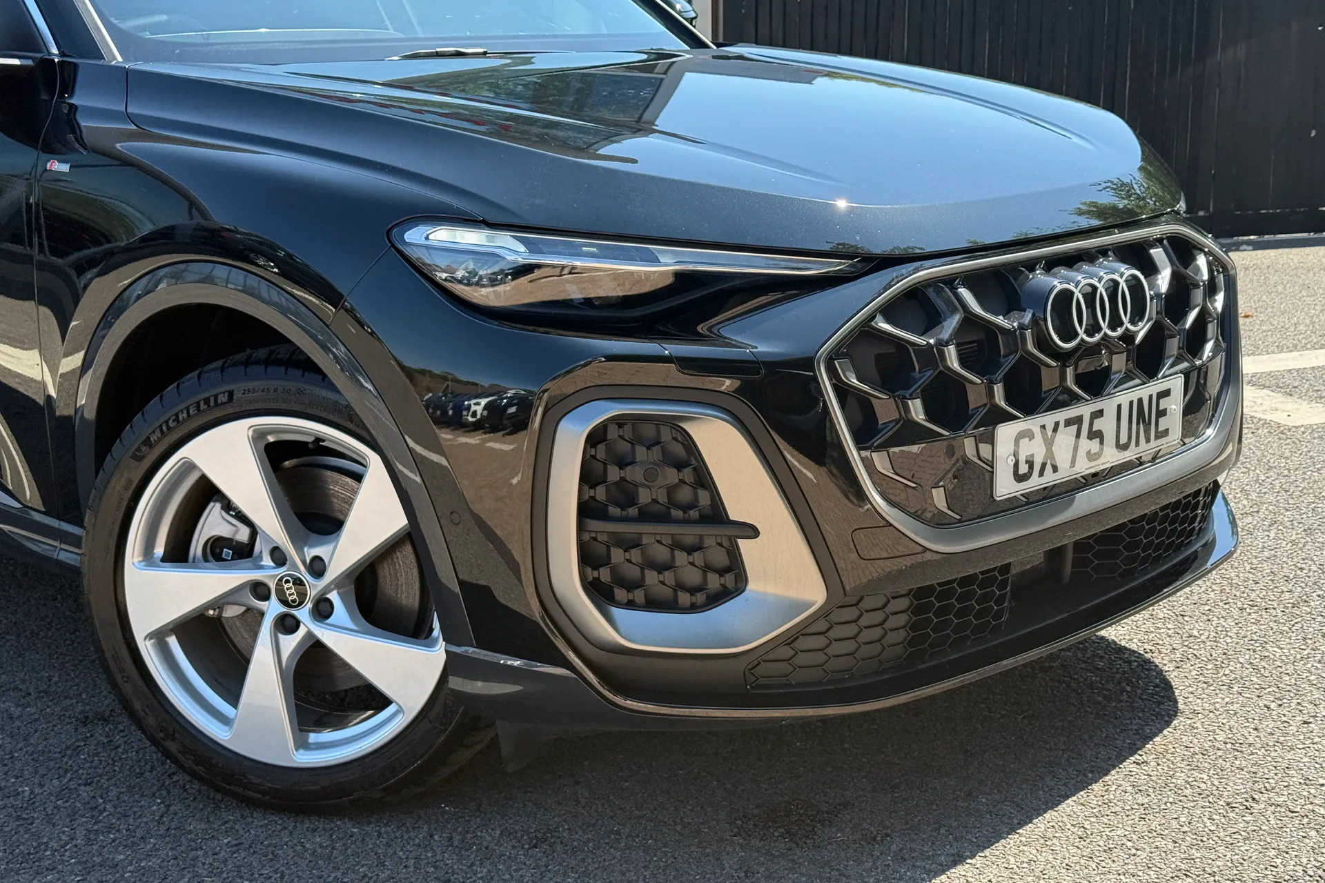 Audi Q5 thumbnail image number 7