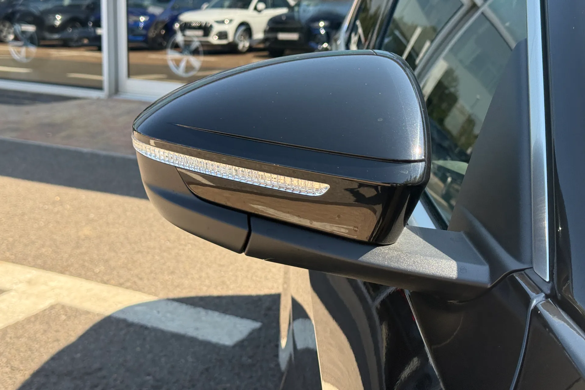 Audi Q5 thumbnail image number 9
