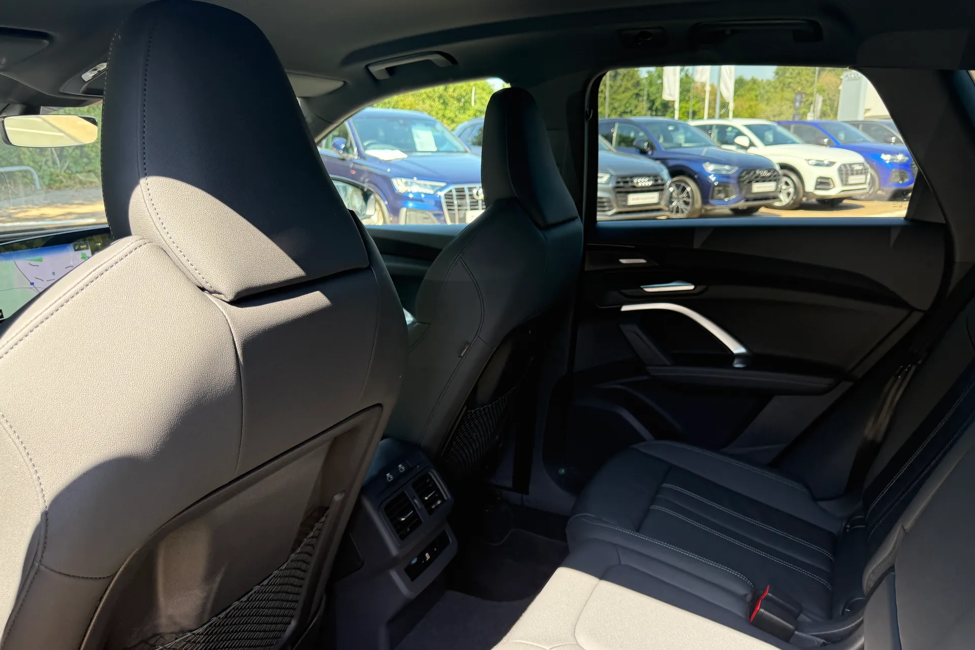 Audi Q5 thumbnail image number 45