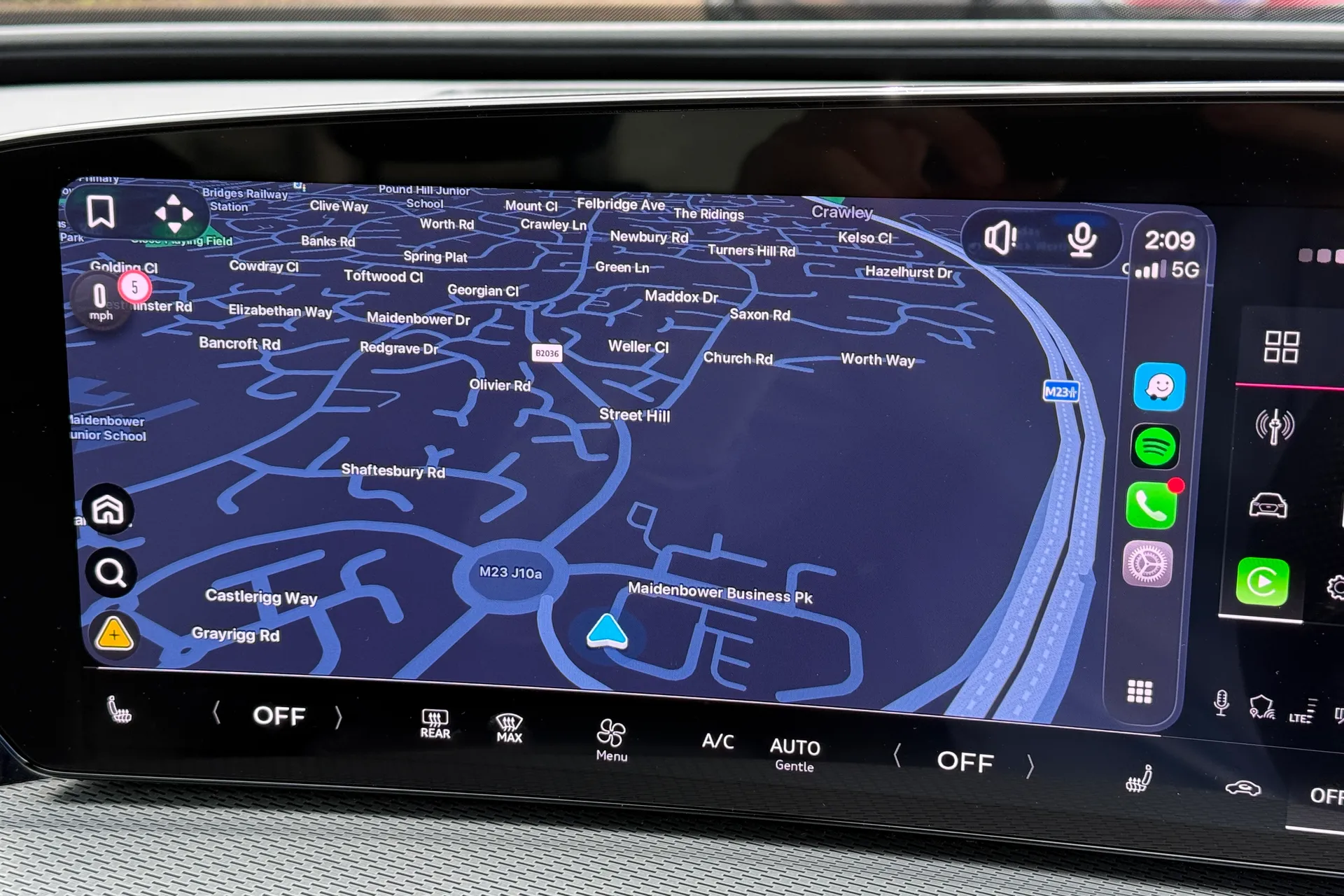 Audi Q5 thumbnail image number 10