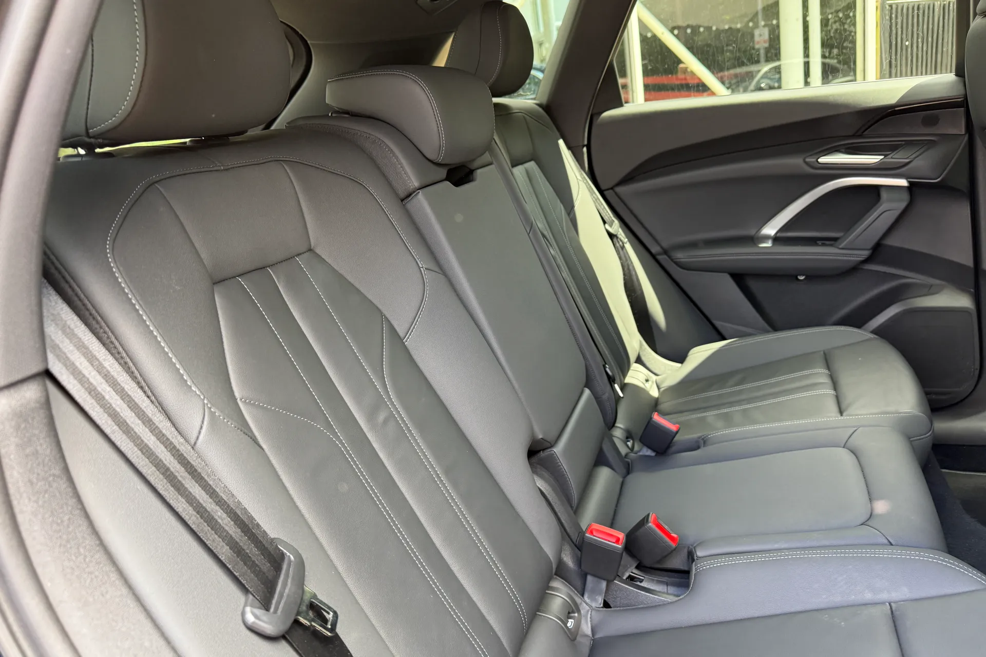Audi Q5 thumbnail image number 27