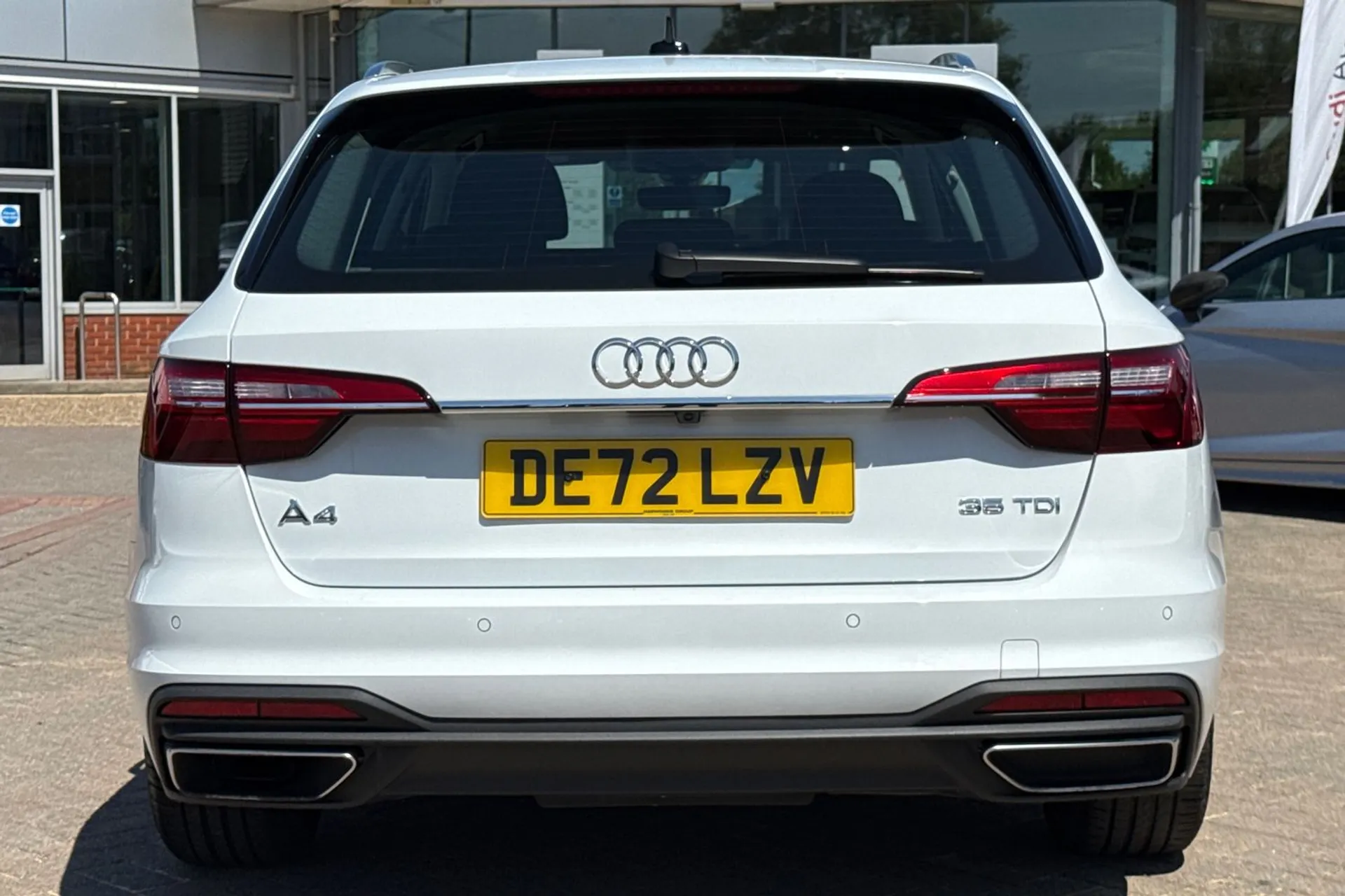 Audi A4 thumbnail image number 5
