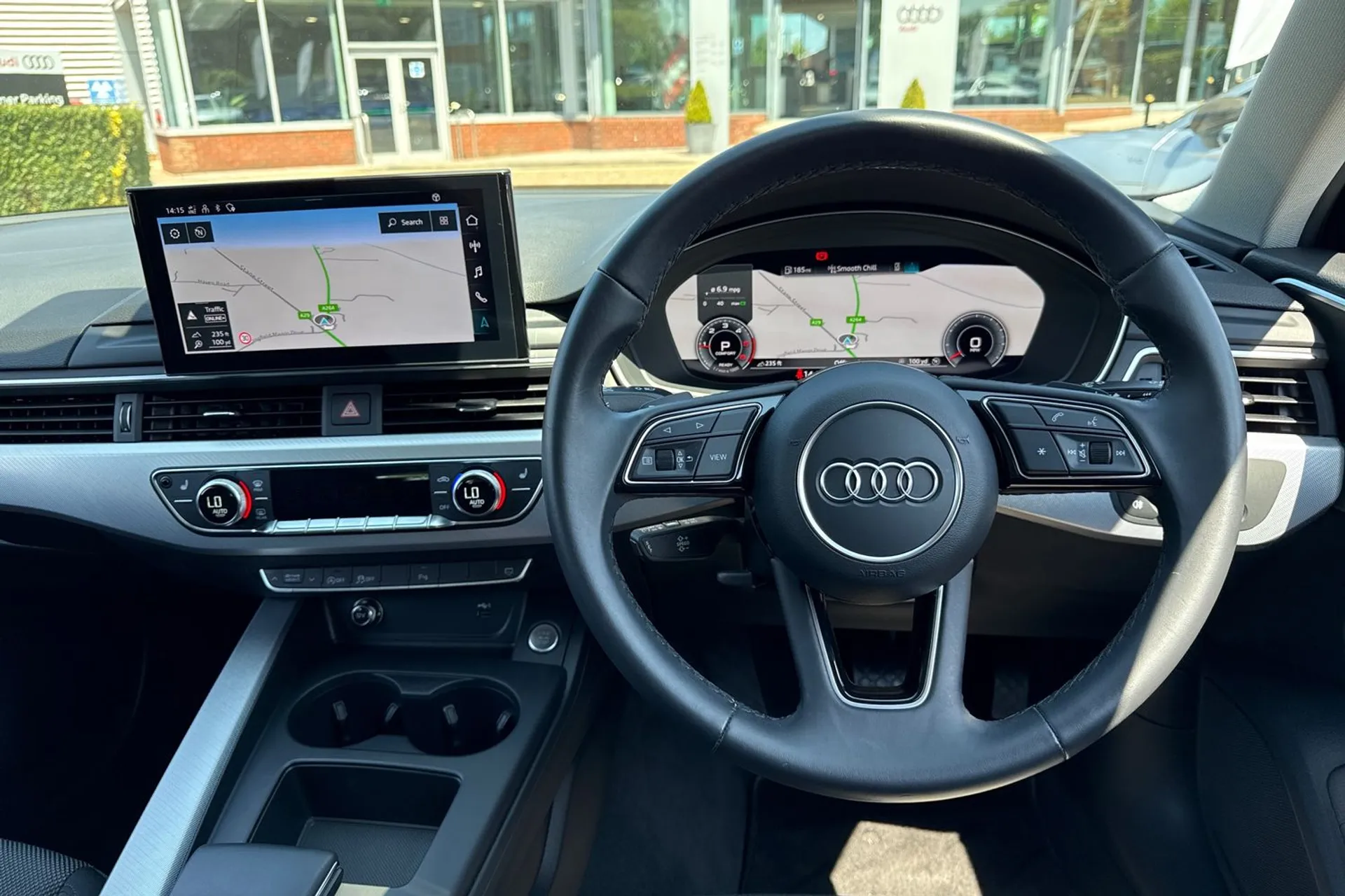 Audi A4 thumbnail image number 35