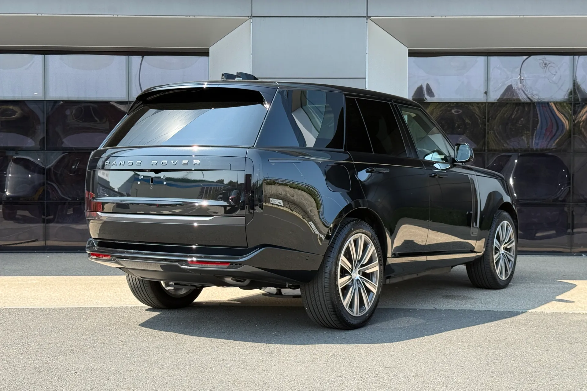 LAND ROVER RANGE ROVER thumbnail image number 12