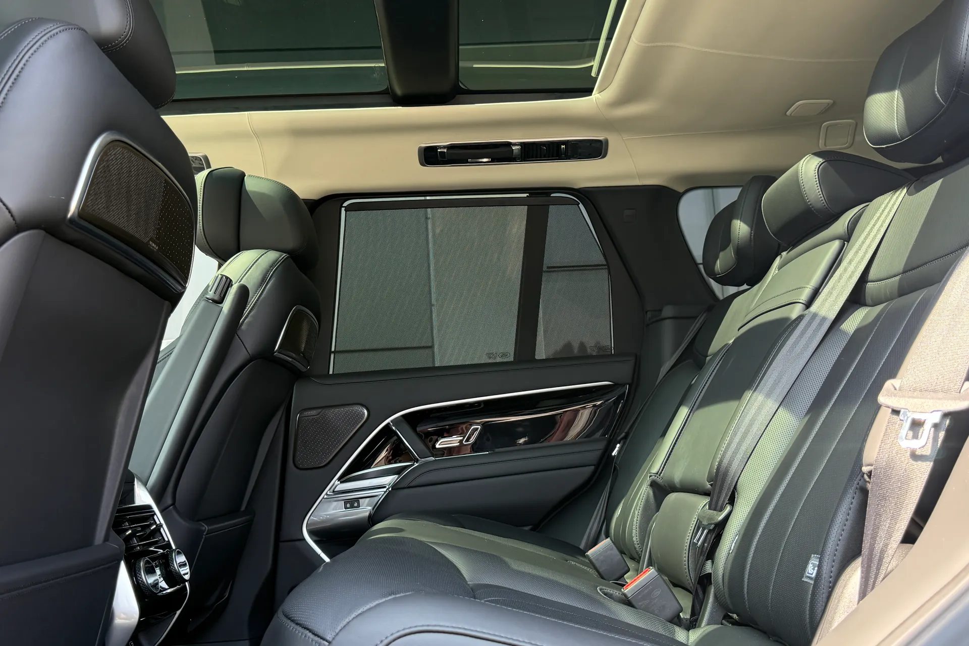 LAND ROVER RANGE ROVER thumbnail image number 57