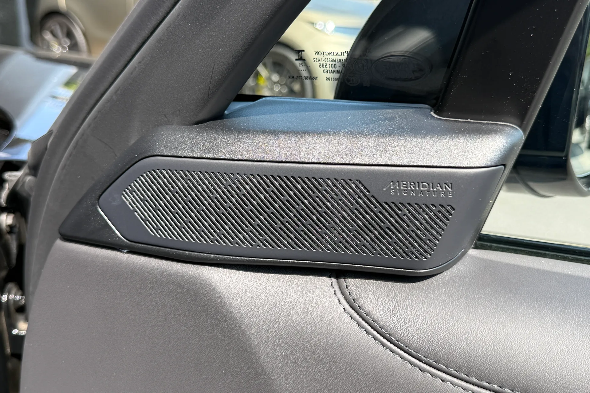 LAND ROVER RANGE ROVER thumbnail image number 41