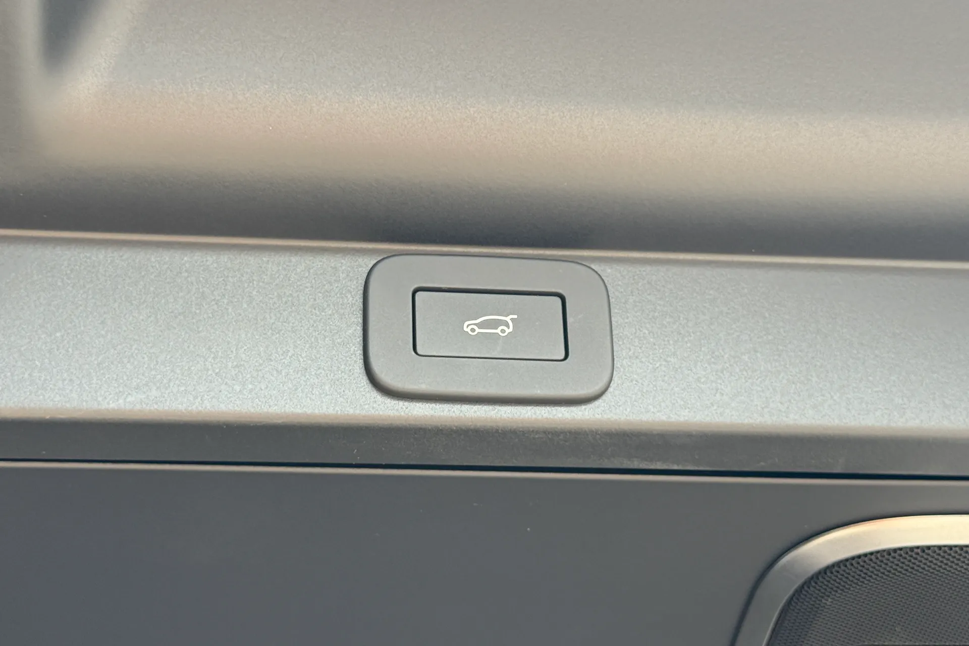 LAND ROVER RANGE ROVER thumbnail image number 49