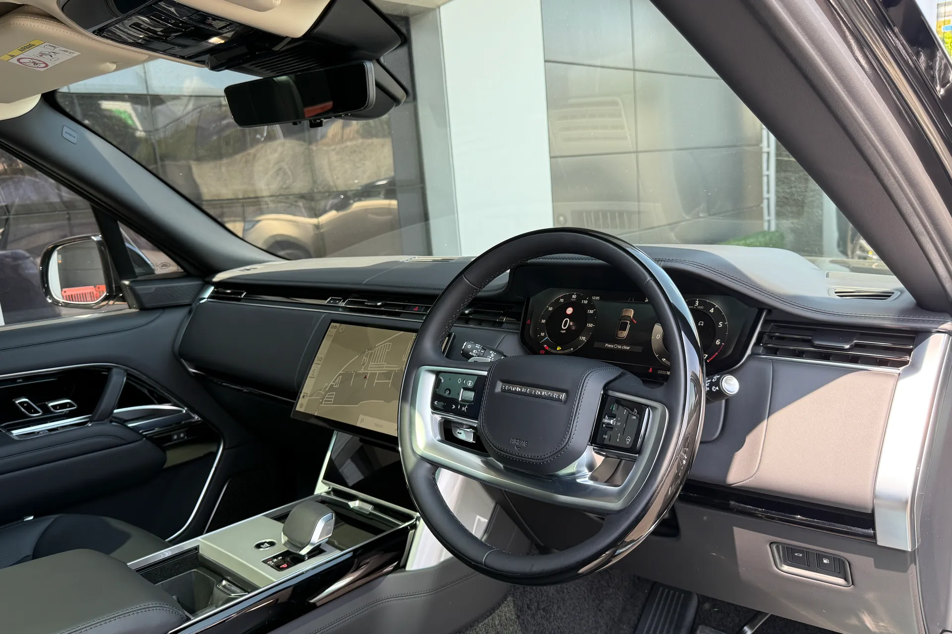 LAND ROVER RANGE ROVER thumbnail image number 38