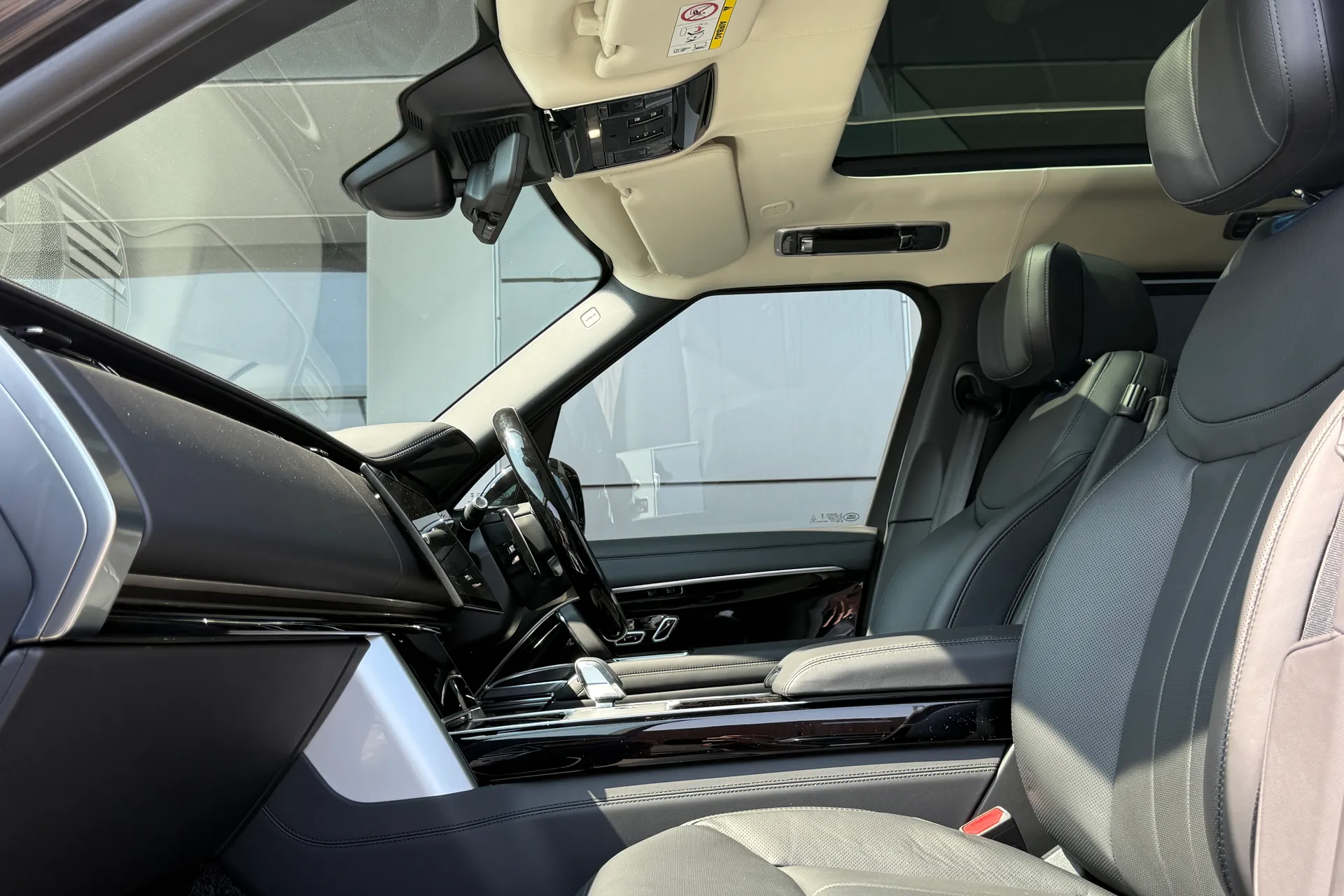 LAND ROVER RANGE ROVER thumbnail image number 55